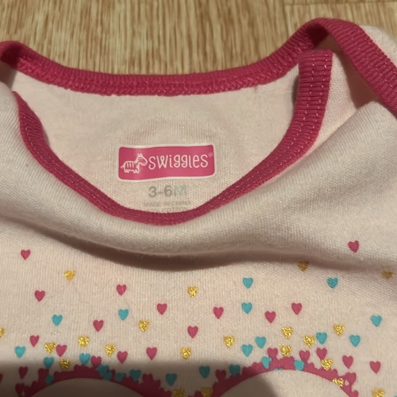 Swiggles I am Loved Pink Onesie Size 3-6 Months - Picture 2 of 3